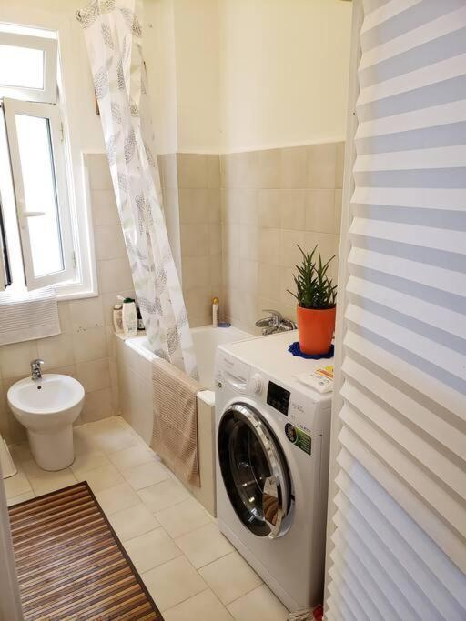 Suite 1800 Bari Exterior foto